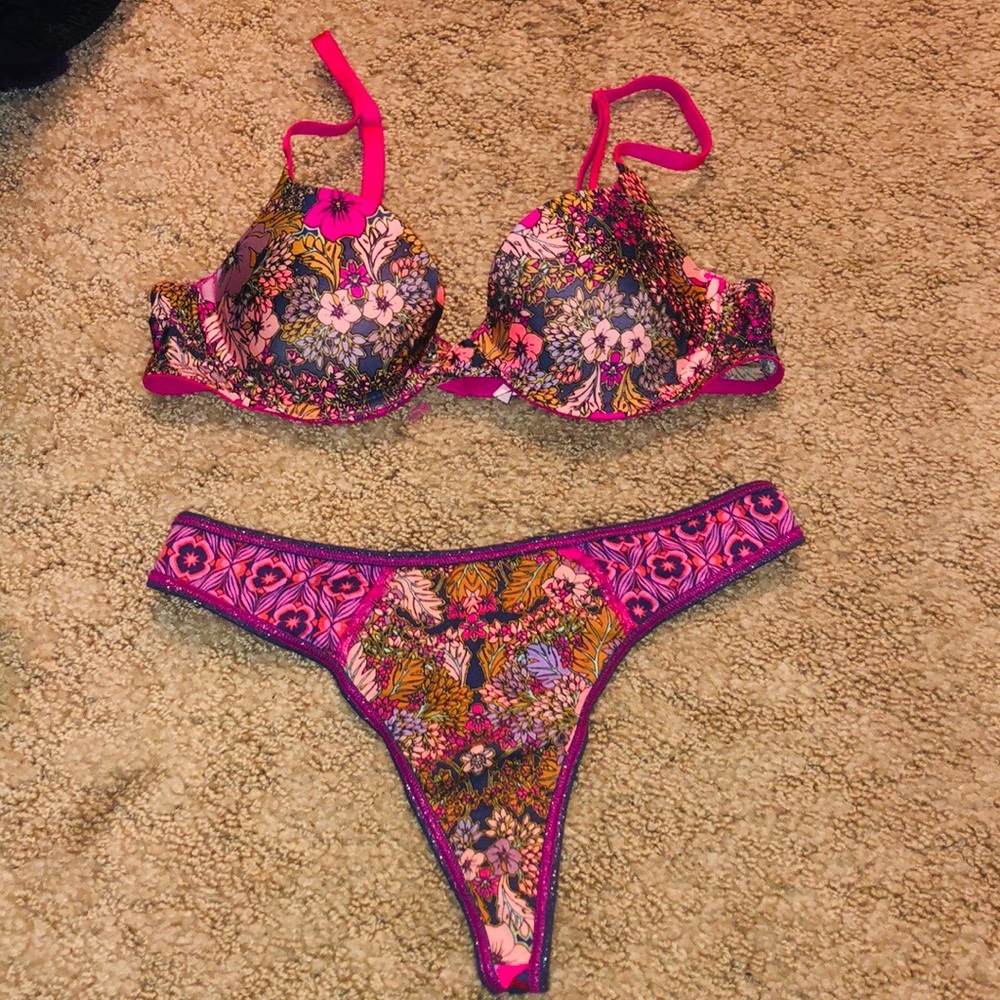 Victoria’s secret bra + matching thong